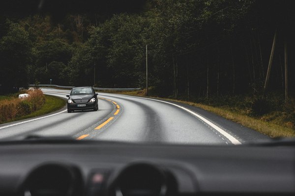 Comment choisir un système de navigation GPS pour les voyages en Europe?